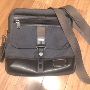 Tumi Annapolis Zip Flap Crossbody Bag Gray